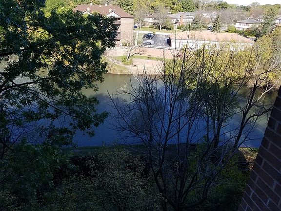 4th image of 5950 Lake Bluff Dr Unit 602