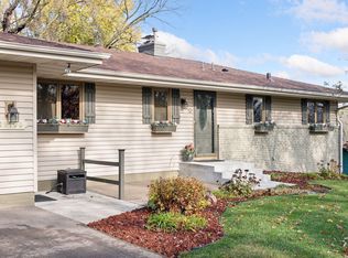 19106 Town Line Rd, Minnetonka, MN 55345