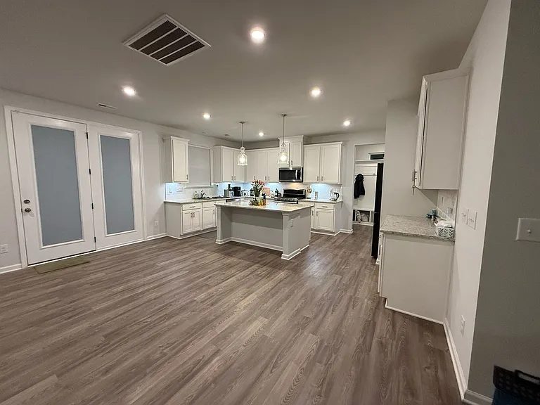 5100 Kinsbridge Dr — Photo 22