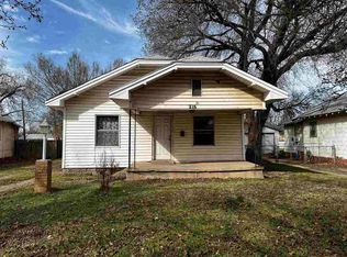 216 S Palm St, Ponca City, OK 74601