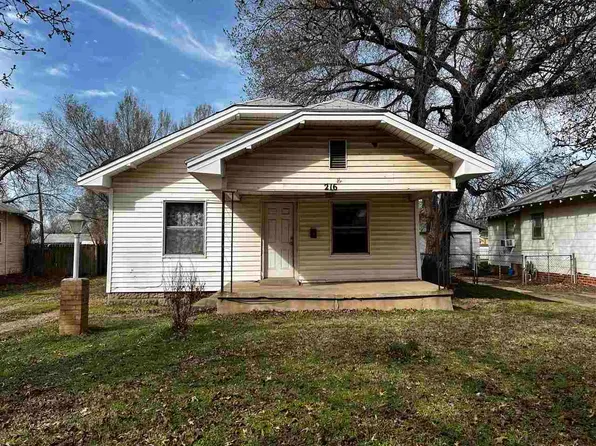 216 S Palm St, Ponca City, OK 74601