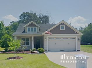 15 Fairfax Dr, Sanford, NC 27332