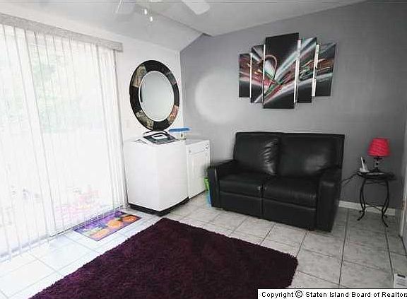 5th image of 91 Burke Ave