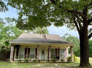 98193 Kapalama Dr, Diamondhead, MS 39525