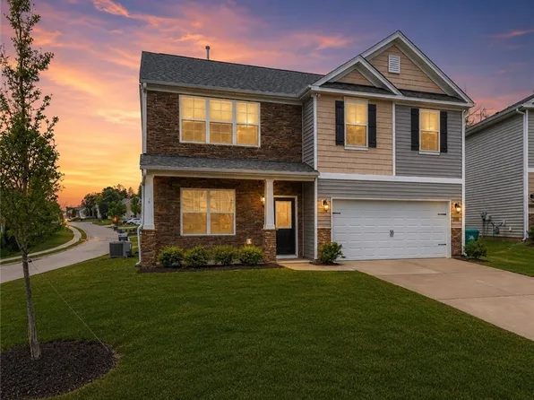 3696 Waterford Oak Ct, High Point, NC 27265