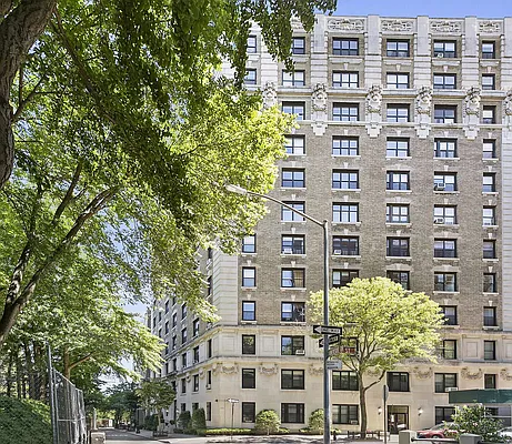Sold by Compass | media 20