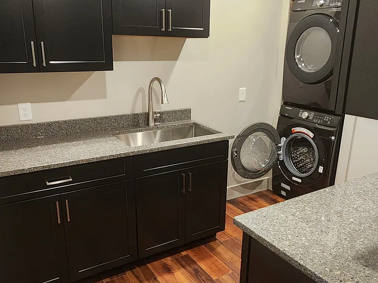 324 Franklin St — Photo 18