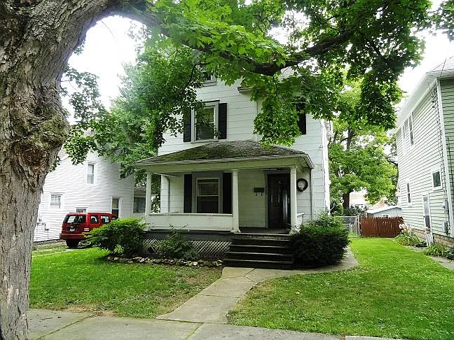 412 S Vine St photo 1