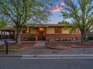 467 Pruitt Ave, White Rock, NM 87547