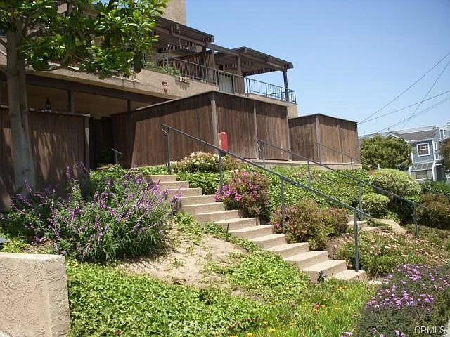 109 S Prospect Ave #1