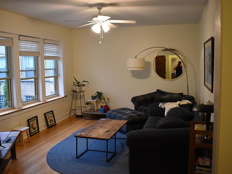 1st image of 2020 W Foster Ave #1