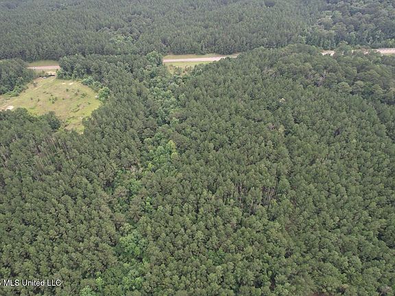3rd image of 2684 Highway 33