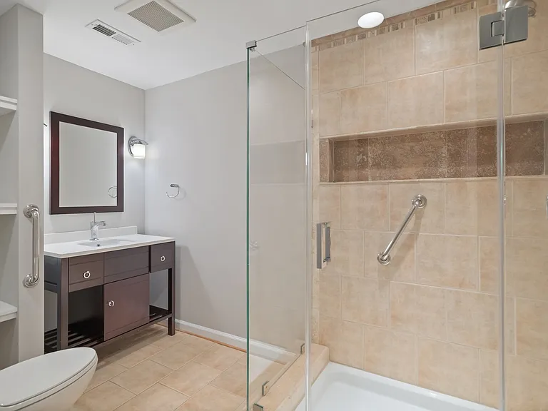 340 Foxridge Dr SW — Photo 28