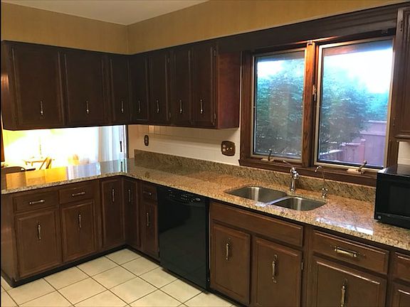 5th image of 4578 Olde Lyme Dr