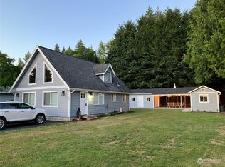 162 Steelhead Dr, Silver Creek, WA 98585