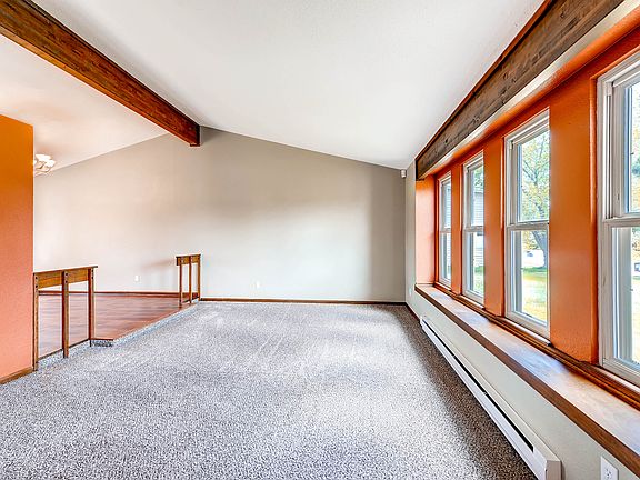 5th image of 6576 Hillside Way