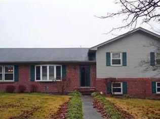 3344 Carriage Ln, Lexington, KY 40517