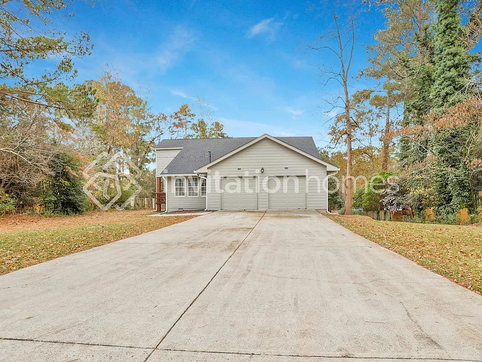 2621 Windridge Dr