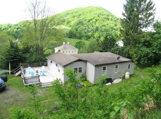 97 Old Germantown Rd, Warm Springs, VA 24484