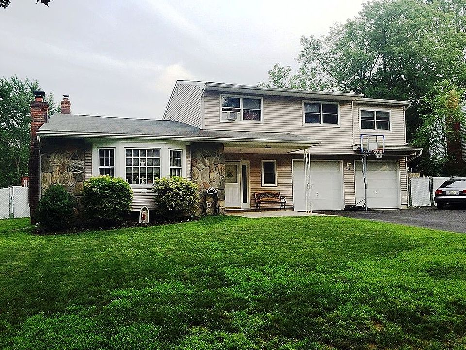 2nd image of 11 Wick Rd