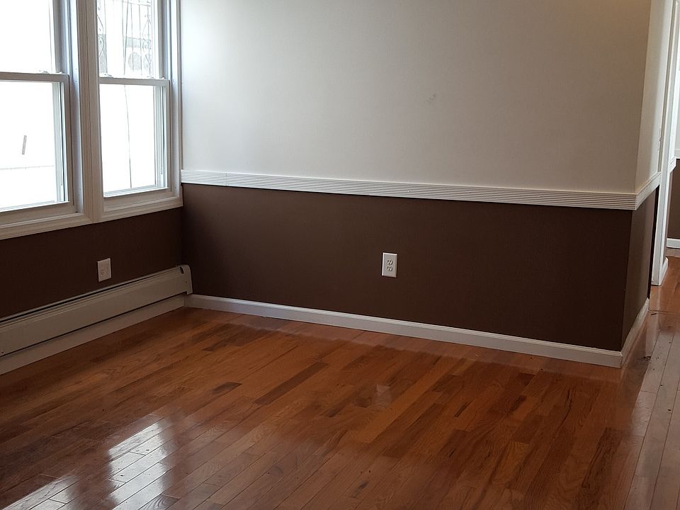 1st image of 117-36 193rd Street
