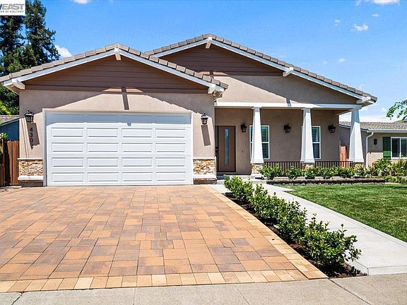 3rd image of 4309 Bora Bora Ave