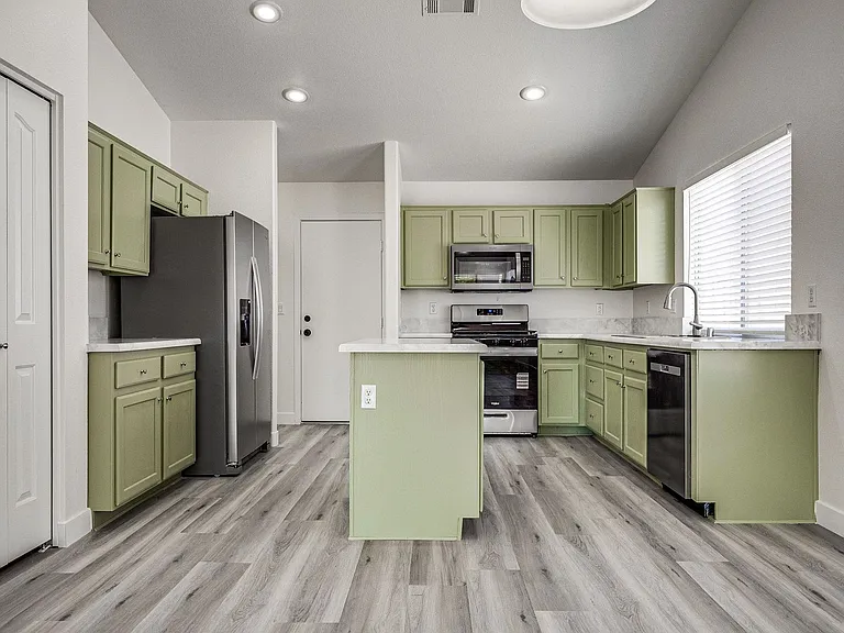 7724 Rye Canyon Dr — Photo 13