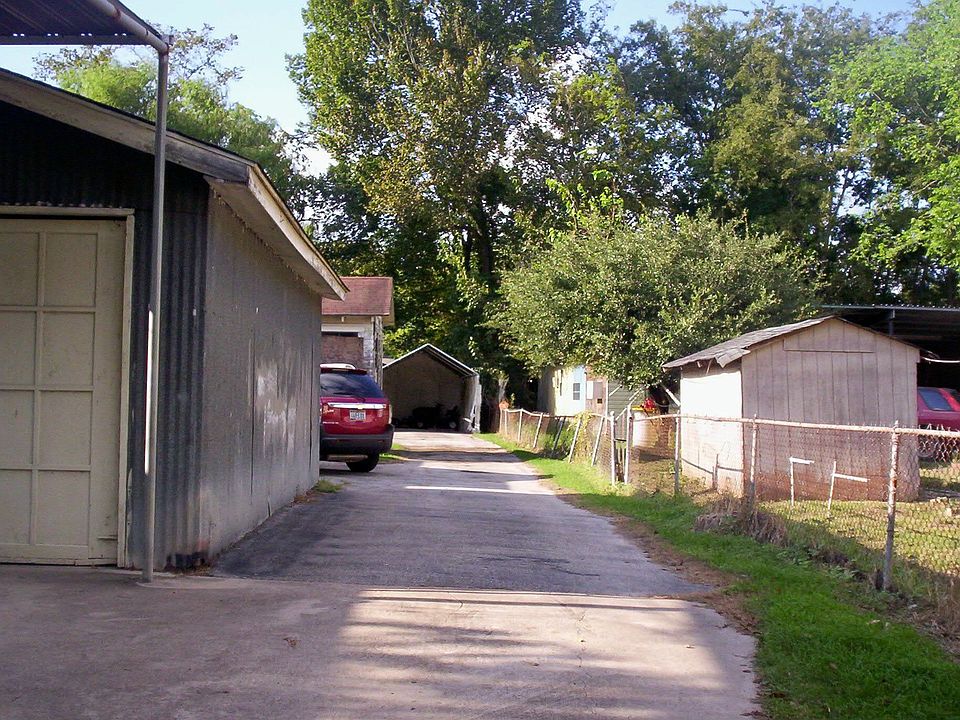 Long Driveway