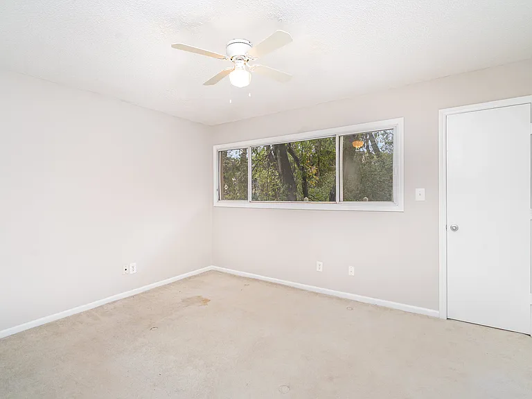 8005 Horse Chestnut Ln — Photo 16