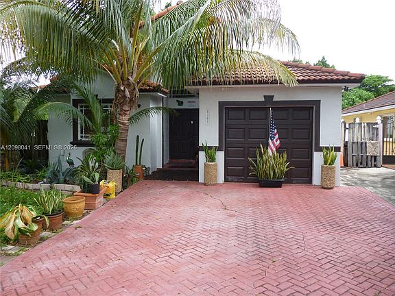 3rd image of 8161 NW 186th Ter