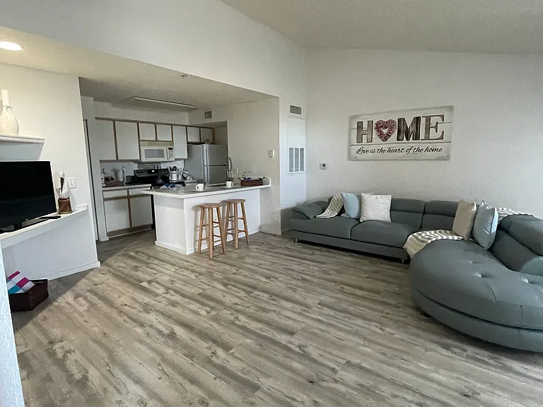 2206 Antigua Pl #1034 — Photo 2