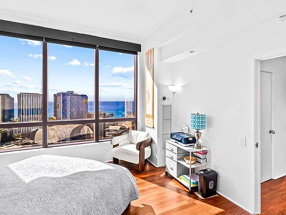2nd image of 725 Kapiolani Blvd APT 3602