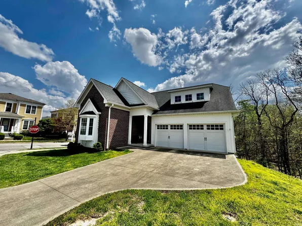 1630 S Hathaway Ct, Bloomington, IN 47401