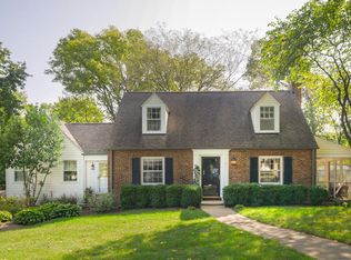 9 Frederick Ln, Saint Louis, MO 63122