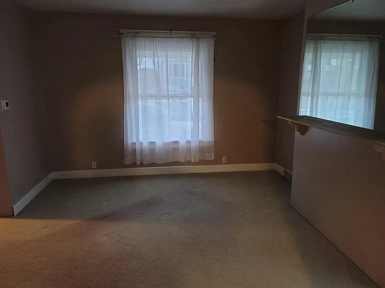 479 New York Ave — Photo 5