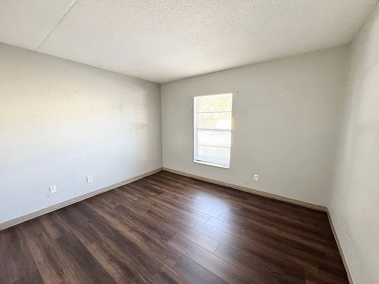 1229 Kennedy Rd #68 — Photo 8