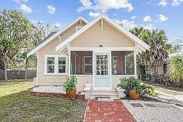 3 bed, 2.0 bath, 1468 sqft, $2,700 — Photo 1