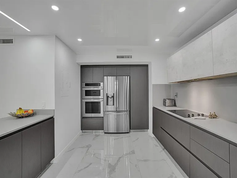 2500 Parkview Dr #1112 — Photo 5