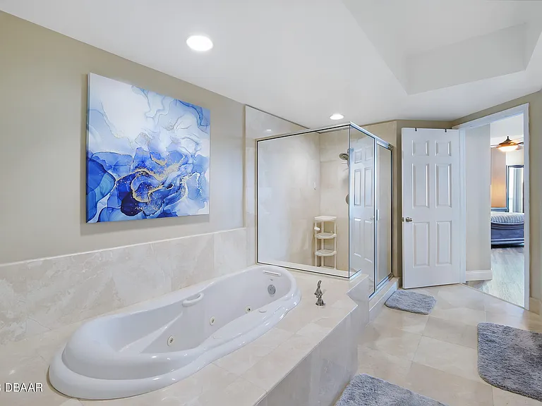 241 Riverside Dr #208 — Photo 21