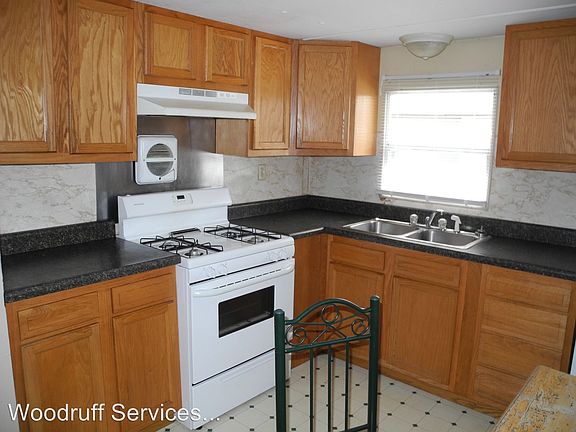 4th image of 714 E College St Lot 3
