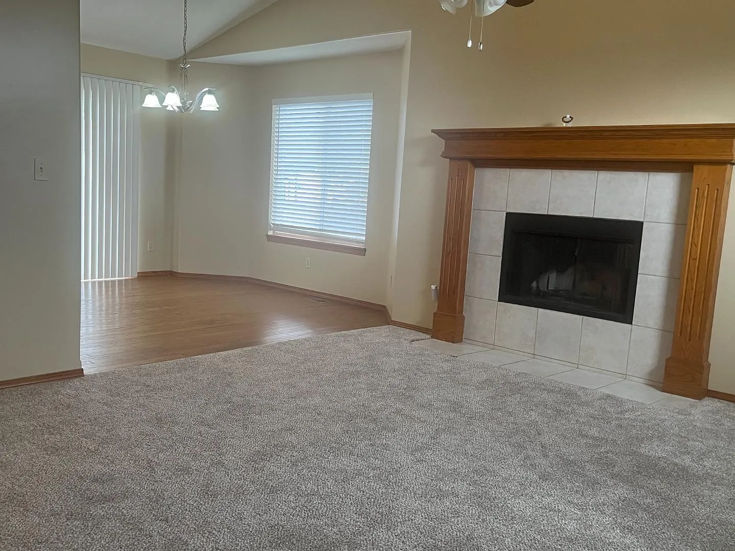 5402 S Victoria Ct — Photo 4