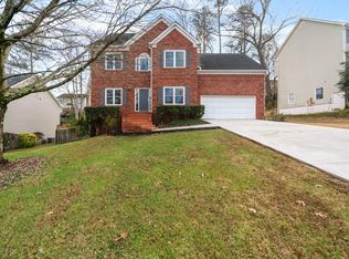 414 Oak Springs Dr, Lawrenceville, GA