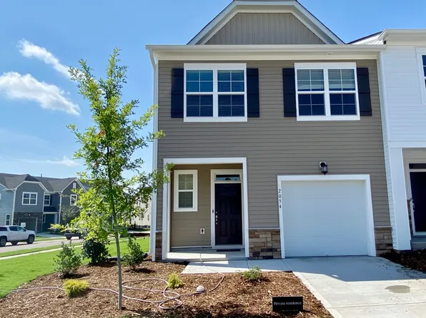 2054 Strickland Oak Way, Durham, NC 27703