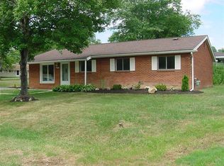 214 Sandalwood Dr, Cranberry Township, PA 16066