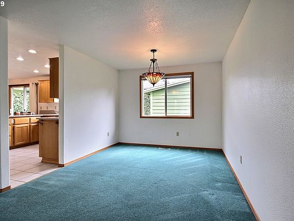 5th image of 4405 NE 155th Ave