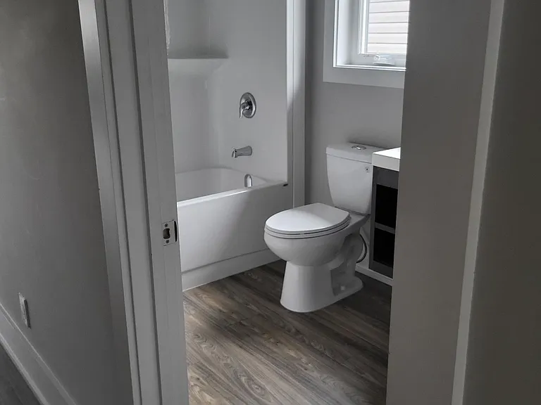 1048 Hansler Rd — Photo 23