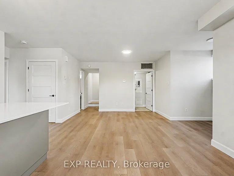 1099 Notre Dame St #101 — Photo 6