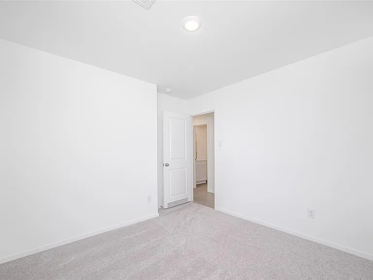 21043 Santopadre St — Photo 22