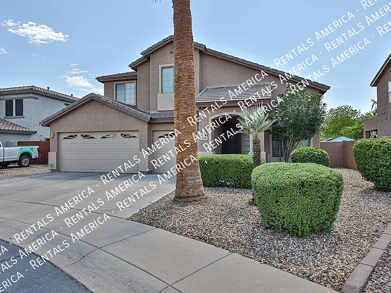9710 S 45th Ave — Photo 4