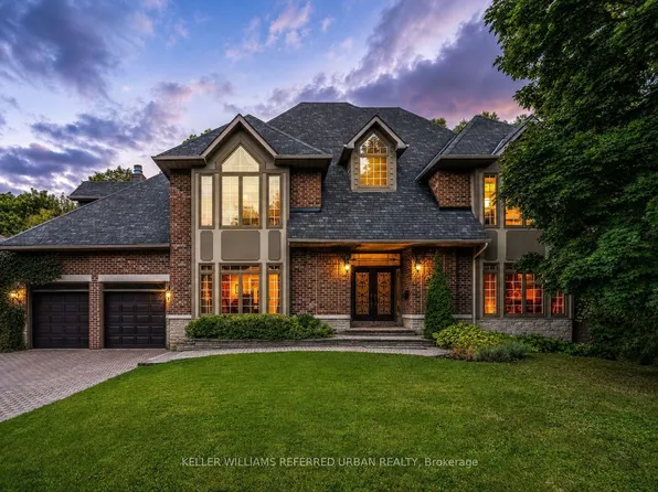 194 Sherwood Pl, Newmarket, ON L3Y 8E5